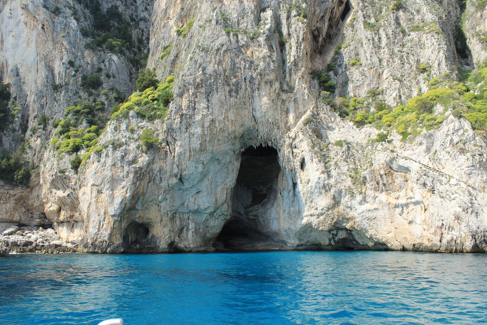 Capri Island-The Bewildering Blue Grotto - Tripoto