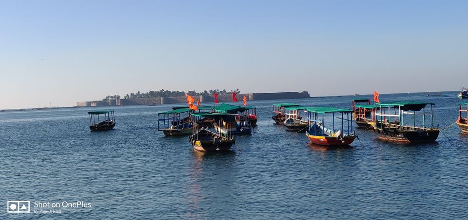 Photo of Sindhudurg Fort, Malvan, Maharashtra, India by MECHYORA