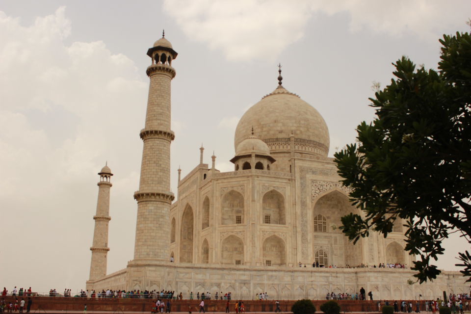Photo of Taj Mahal – Epitome of Love 3/12 by Ish
