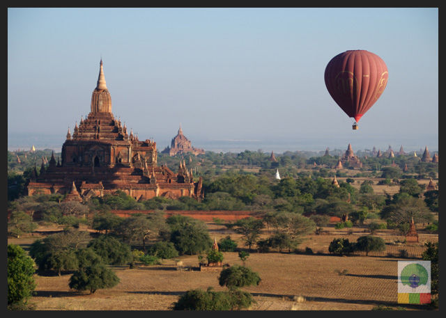 Photo of The Best of Myanmar 3/5 by Juan Gallardo