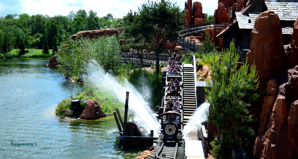Photo of Disneyland Paris, Marne-la-Vallée, France by Indu Wary