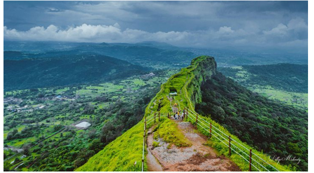 Places to Visit near Pune: Find the Best Weekend Getaways near Pune on