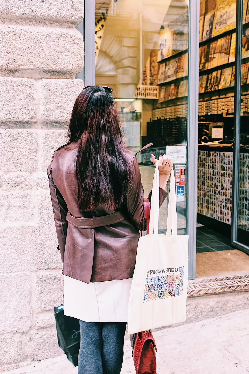 Photo of Prometeu Artesanato, Rua de Mouzinho da Silveira, Porto, Portugal by The Chronicler
