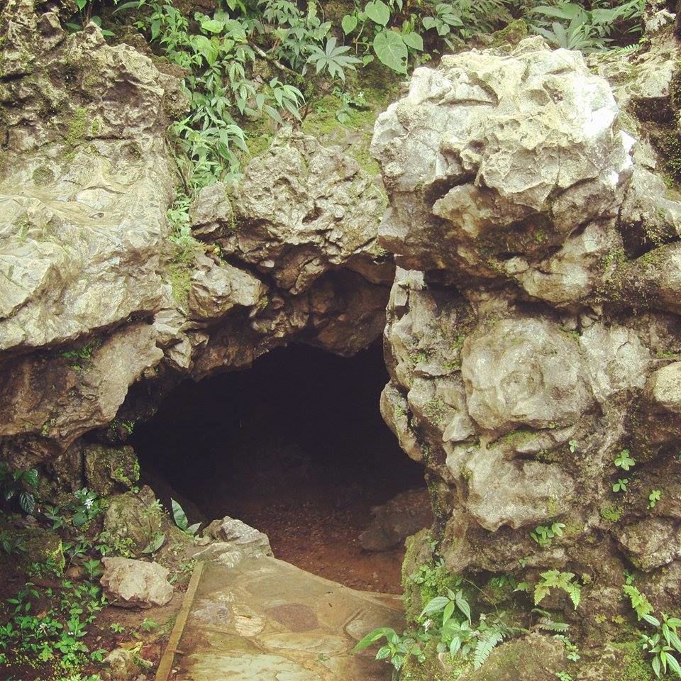 Photo of Mawsmai, Meghalaya, India by Radhika Murthy