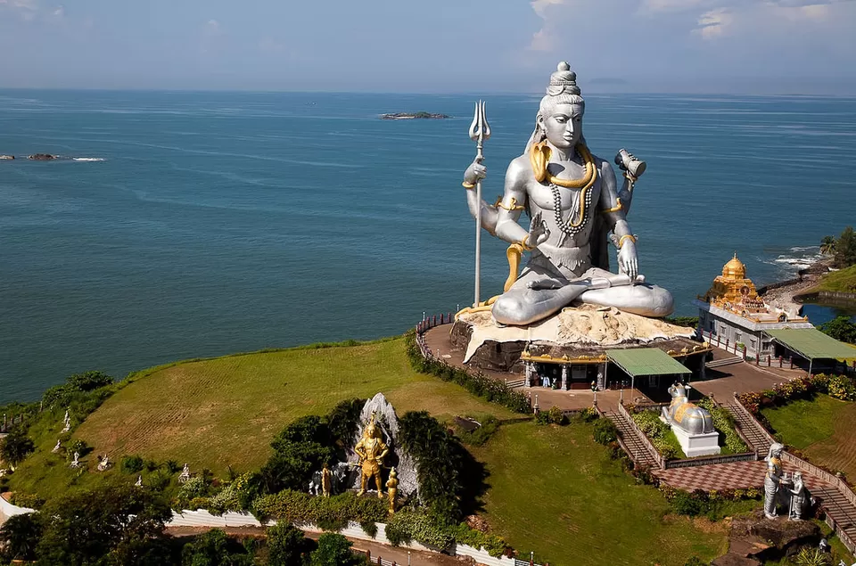 Photo of Murudeshwara, Karnataka, India by Pritha Puri