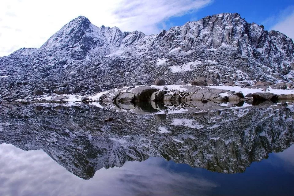 Photo of Lam Dal, Kareri, Himachal Pradesh, India by Pritha Puri