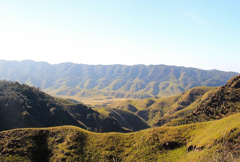 Photo of This Magical Trek Takes You Through Emerald Green Hills And A Million Year Old Valley by Amrita (Tale of 2 Backpackers)