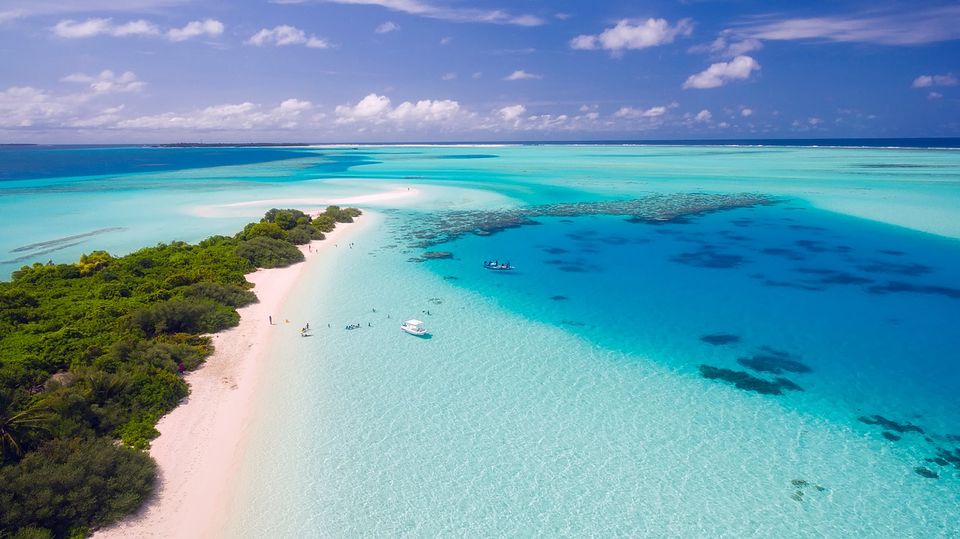 Photo of A DIY 7 days Itinerary to Maldives by Amrita