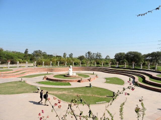 Photo of Leisure Valley Park, Sector 29, Gurugram, Haryana, India by Amrita & Agni