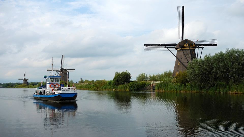 Photo of Rotterdam, Netherlands by Amrita