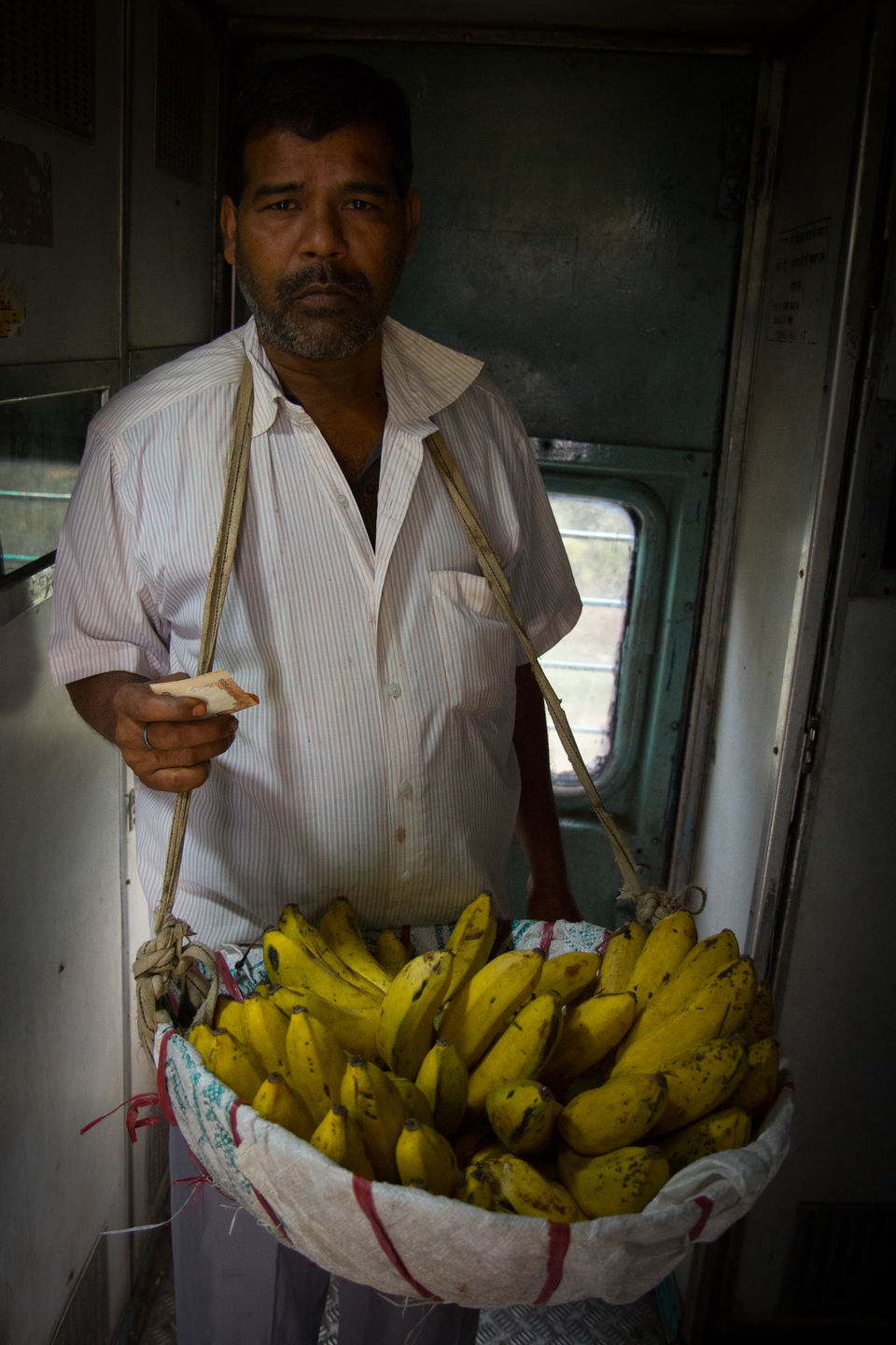 Photo of Vivek Express: Dibrugarh To Kanyakumari, 4,273 Kilometre, 85 Hours , 57 Stations & The Longest Train 3/23 by Gunjan Upreti