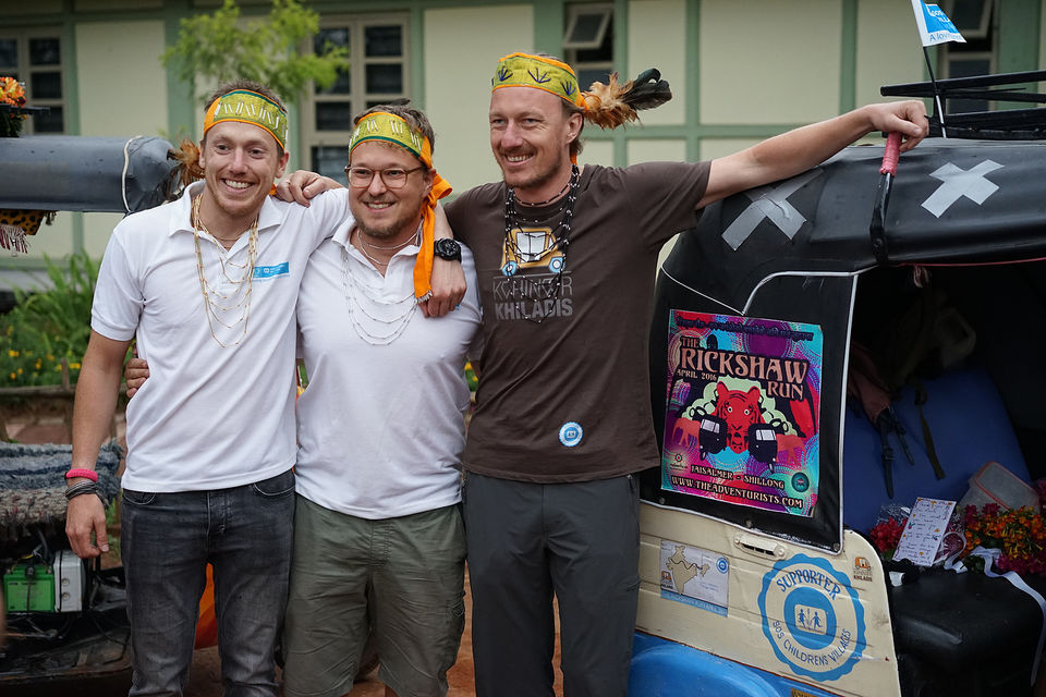 Photo of These 3 Guys In A Rickshaw Raised ₹ 12 Lakhs In Just 13 Days For Orphans In Shillong 1/6 by Gunjan Upreti