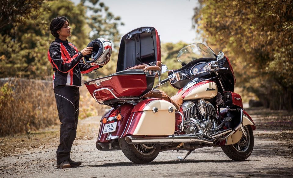 Photo of This Woman Is Travelling Around India And Smashing Through Gender Barriers On A Hundred Motorbikes 2/6 by Gunjan Upreti