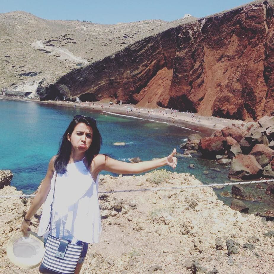 Photo of This Pakistani Woman Is Winning The Internet Today With Her Hilariously TRAGIC Honeymoon Story 9/11 by Gunjan Upreti