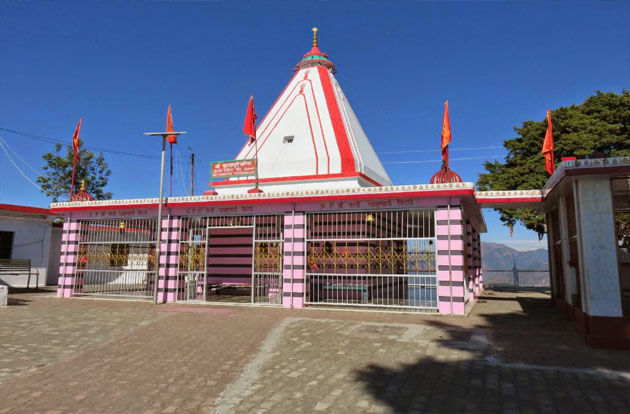 Photo of Kunjapuri Temple, Adali, Uttarakhand, India by Gunjan Upreti