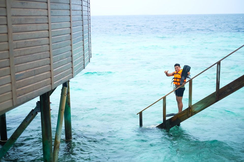 Photo of Generous Boss Takes His Entire Staff For An All-Inclusive Holiday To Maldives, Just To Say Thanks 8/10 by Gunjan Upreti