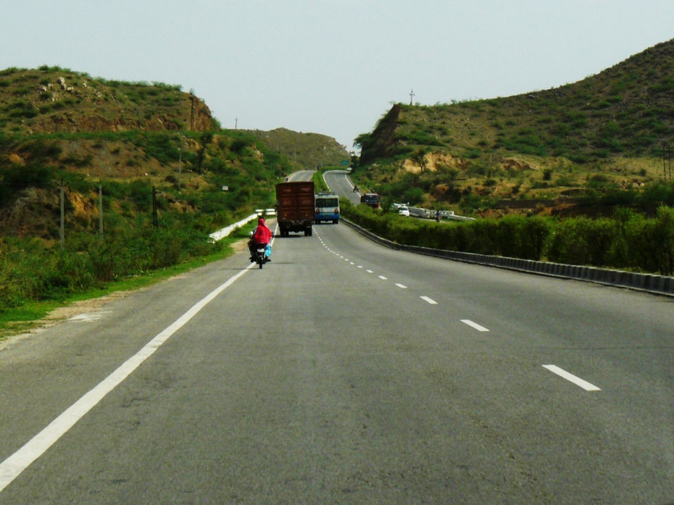 Photo of An Upcoming Expressway Will Allow You To Drive From Gurgaon To Jaipur In Just 90 Minutes 2/3 by Gunjan Upreti