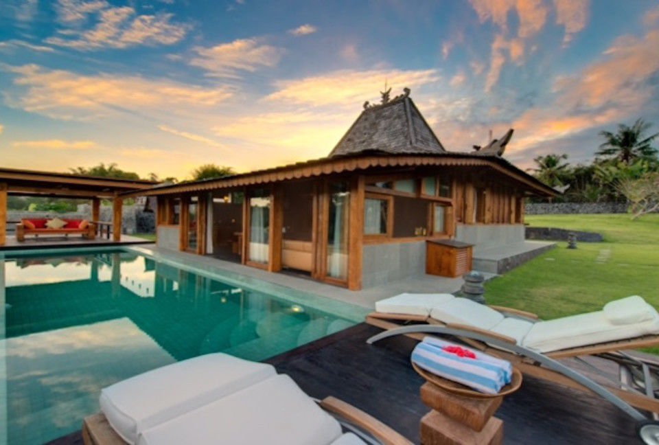 Photo of This Company Will Pay You $10,000 To Stay In Luxury Homes Around the World 7/7 by Gunjan Upreti