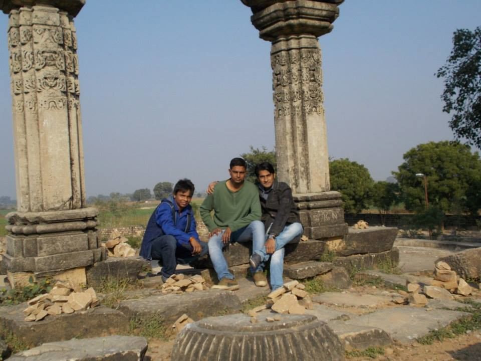 Photo of Incredible Madhya Pradesh - II (Trip to Kakanmath) 9/13 by Mayank Pandeyz (with floating shoes)