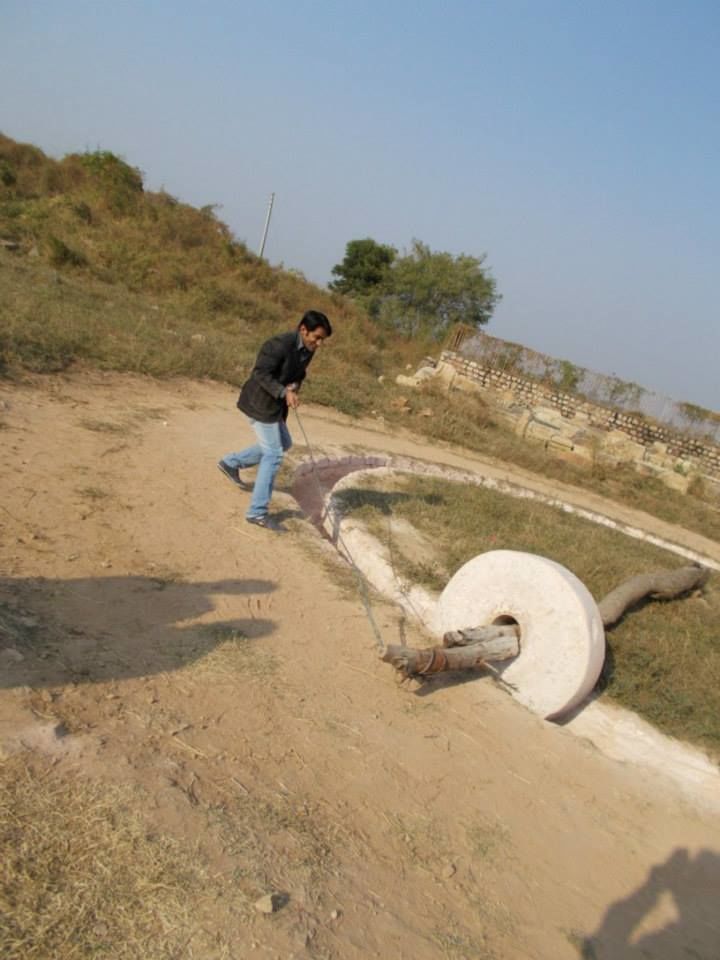 Photo of Incredible Madhya Pradesh - II (Trip to Kakanmath) 12/13 by Mayank Pandeyz (with floating shoes)
