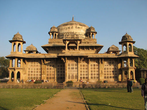Photo of Roaming in the city of Music - Gwalior by Mayank Pandeyz (with floating shoes)