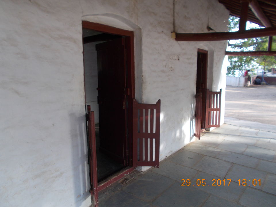 Photo of A short trip to Ahmedabad by Mayank Pandeyz (with floating shoes)