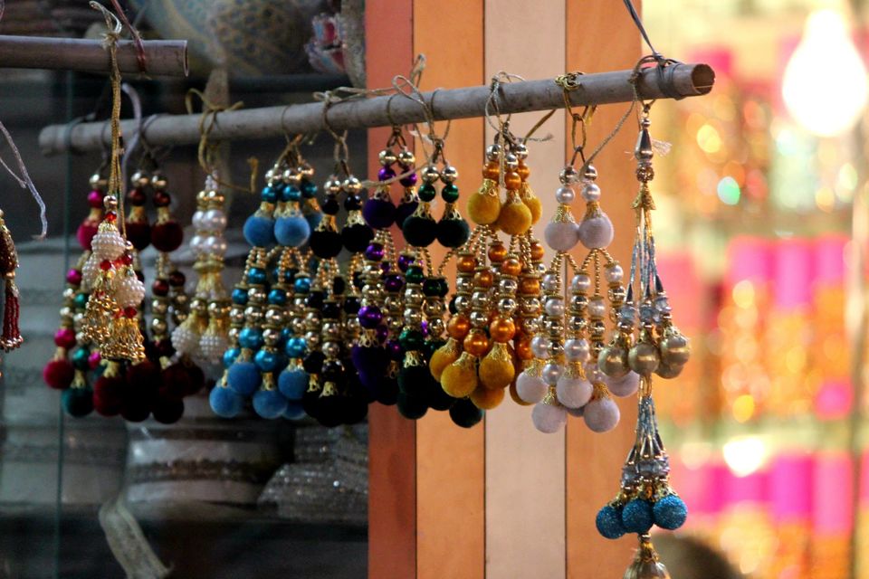 Photo of Laad Bazaar Road, Charminar, Hyderabad, Telangana, India by Aamir