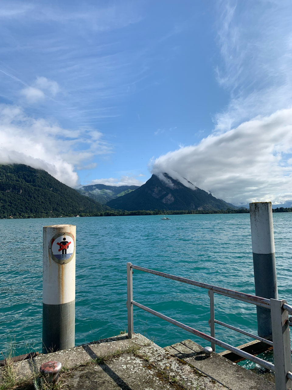 Photo of Thun, Switzerland by Talataki