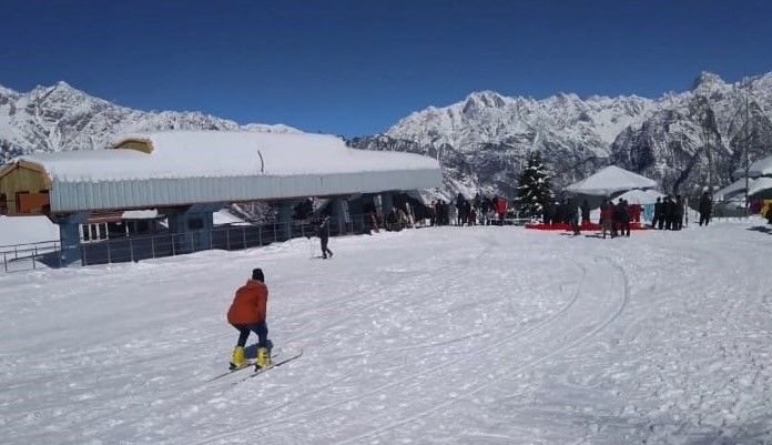 Photo of AULI - UTTARAKHAND'S WINTER WONDERLAND by Anupama Narayanan