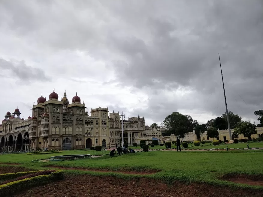 Photo of Mysore Palace, Sayyaji Rao Road, Agrahara, Chamrajpura, Mysuru, Karnataka, India by The lazy shorts