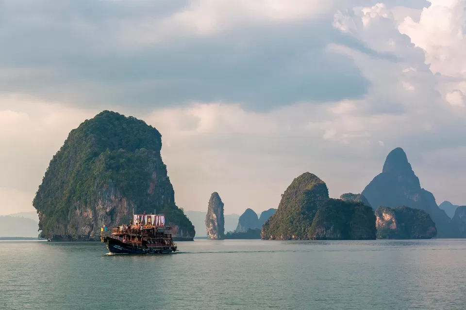 Photo of Koh Samui, Ang Thong, Ko Samui District, Surat Thani, Thailand by Deep India Tour & Trek Guide