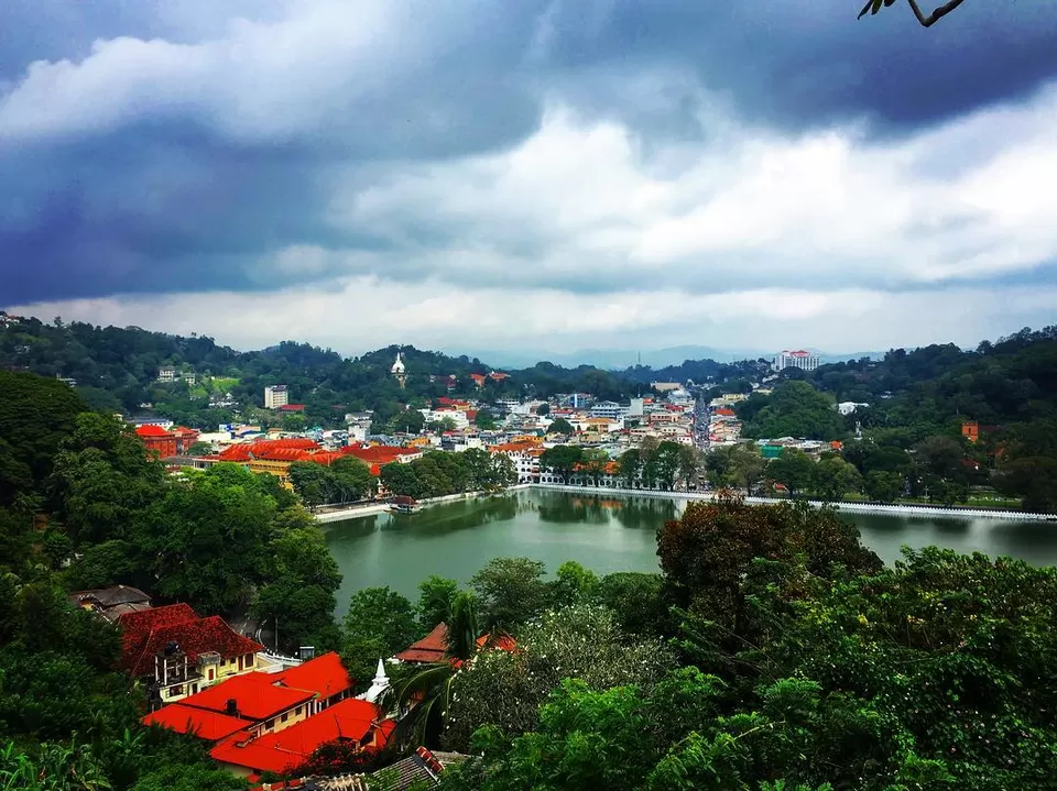 Photo of Kandy, Central Province, Sri Lanka by Mallika Hatimuria