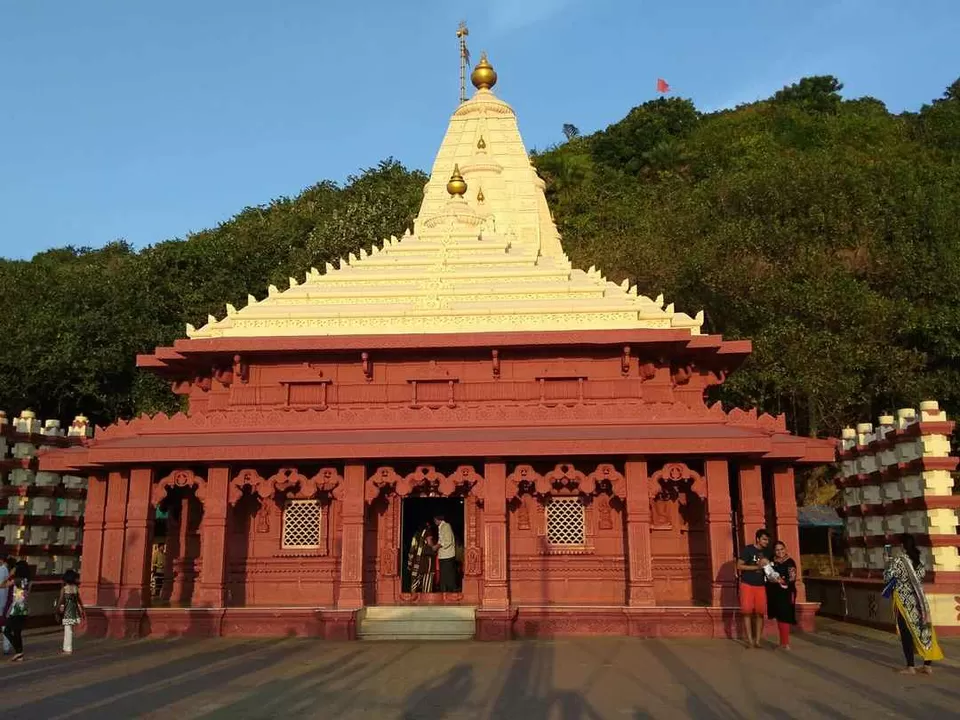 Photo of Ganapatipule Temple, Ganpatipule, Maharashtra, India by hemant bangera