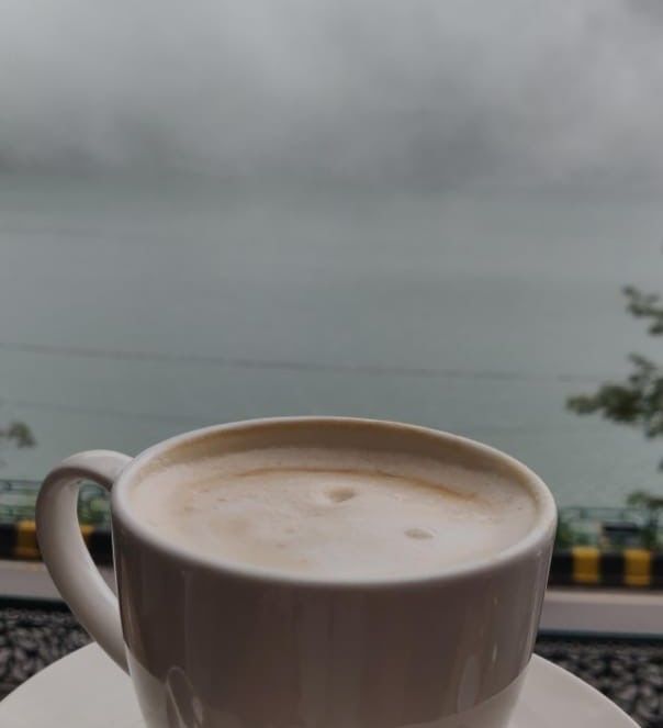 Photo of Café Lakeside, State Highway 41, Mallital, Nainital, Uttarakhand, India by Namita Mittal