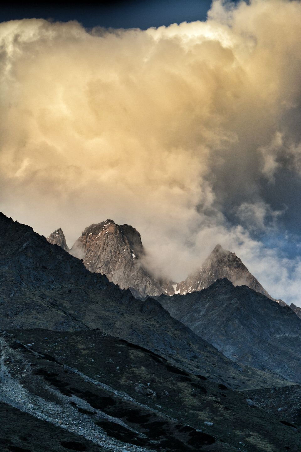 Photo of Tracing back the Ganges: Offbeat Trekking in the Himalayas by Mayank Pathak