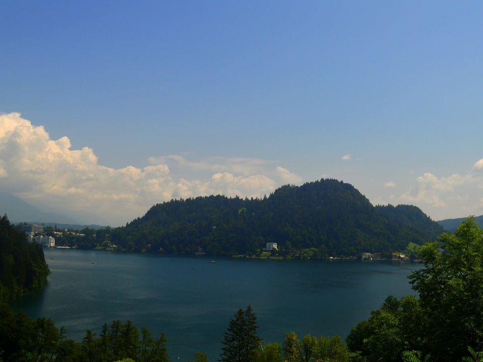 Photo of Beautiful Bled! 5/7 by Koustabh Dolui