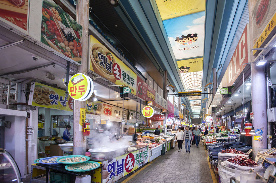 Photo of Have You Heard of Glocal Travel? These South Korean Destinations Will Explain the New Travel Trend 1/6 by Utkarsh Srivastava