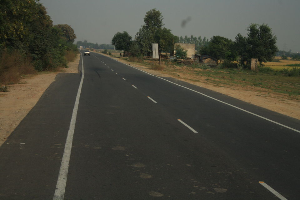 Photo of My Hitchhiking Experiences with Punjabi Drivers 4/18 by Hitesh Bhatt