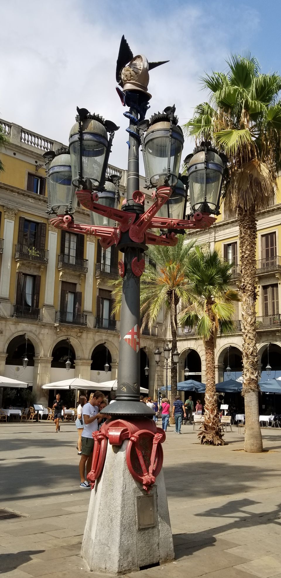 Photo of Plaça Reial, Barcelona, Spain by Moushumi Ghosh