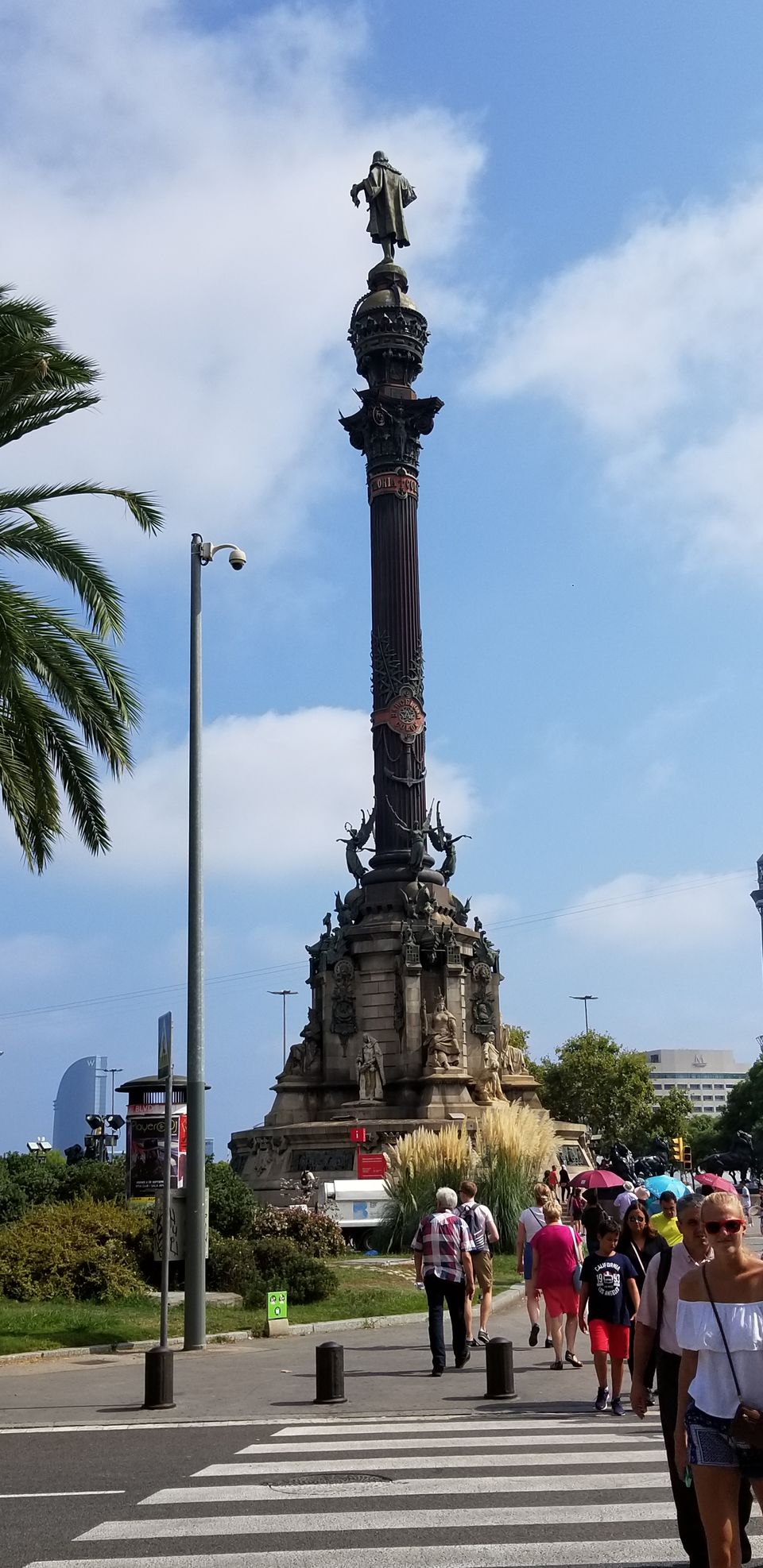 Photo of Mirador de Colom, Plaça Portal de la pau, Barcelona, Spain by Moushumi Ghosh