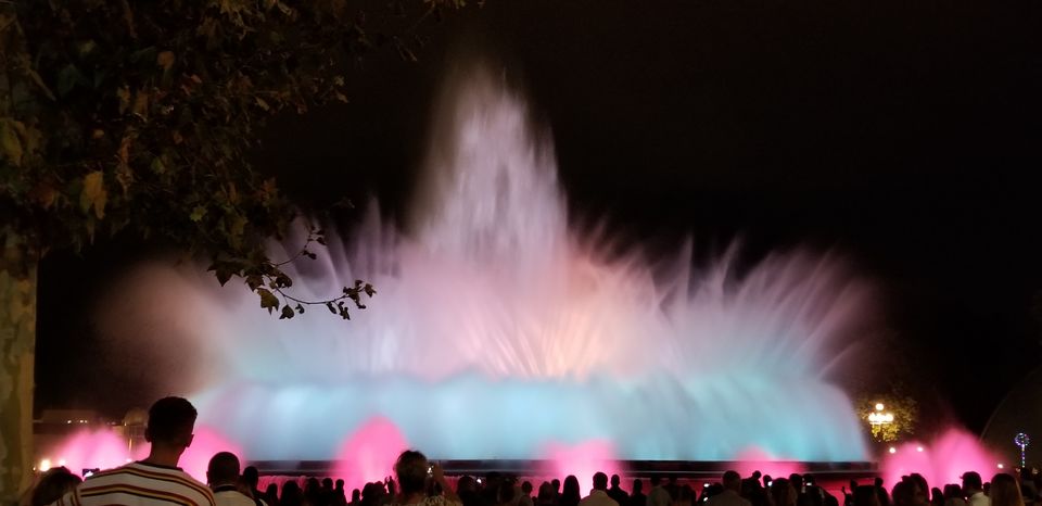 Photo of Fuentes de Montjuic, Plaça de Carles Buïgas, Barcelona, Spain by Moushumi Ghosh