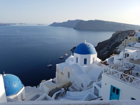 Photo of Travel Guide To Santorini, Greece - [Oia Guide] - ViraFlare 1/14 by ViraFlare