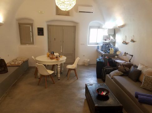 Photo of Travel Guide To Santorini, Greece - [Oia Guide] - ViraFlare 4/14 by ViraFlare