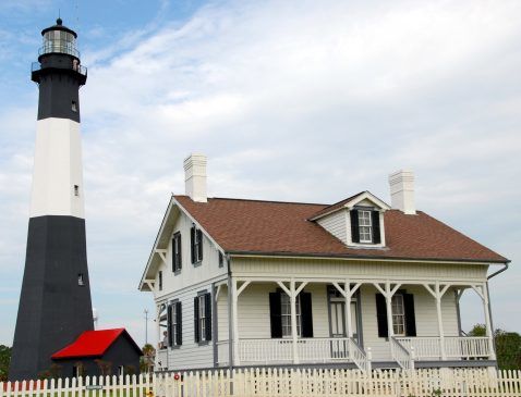 Photo of Best Places To Visit In Georgia - Travel Guide - ViraFlare 6/15 by ViraFlare