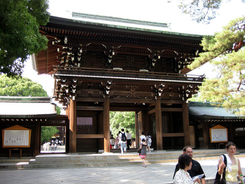 Photo of Meiji Jingu, Shibuya, Tokyo, Japan by Fatema Diwan