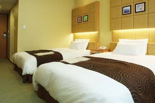 Photo of Hotel Sunroute Higashi Shinjuku, Shinjuku, Tokyo, Japan by Fatema Diwan