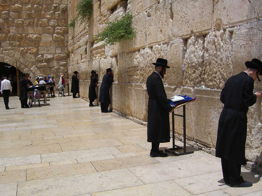 Photo of The Wailing Wall, Jerusalem by Fatema Diwan
