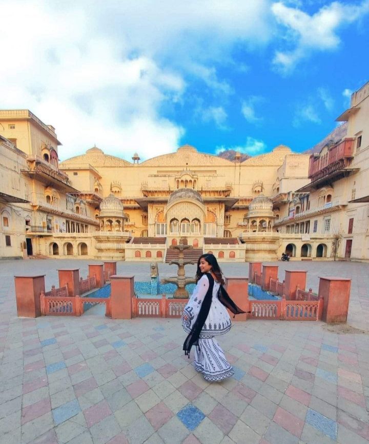 Photo of Moosi Maharani ki chatri - A stark reminder of power ,love and sati by Shreya Ameriya