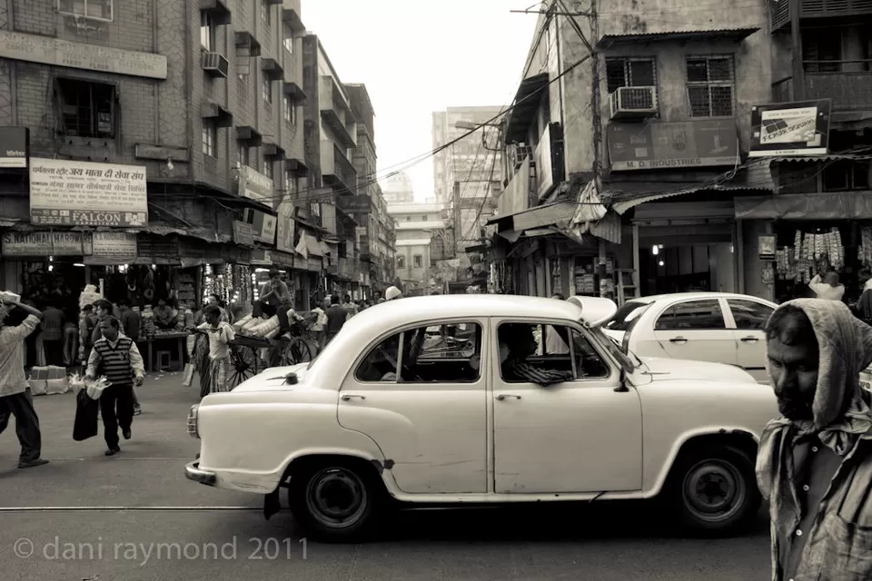Photo of রবীন্দ্র সরণি, Bag Bazar Colony, Baghbazar, Kolkata, West Bengal, India by Travel Like We Do