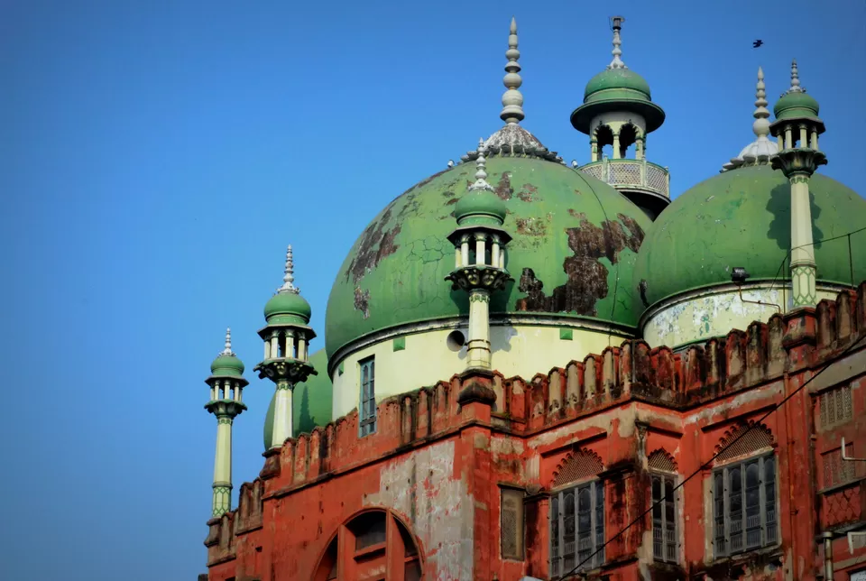 Photo of নাখোদা মসজিদ, Rabindra Sarani Road, Chowringhee North, Bow Barracks, Kolkata, West Bengal, India by Travel Like We Do